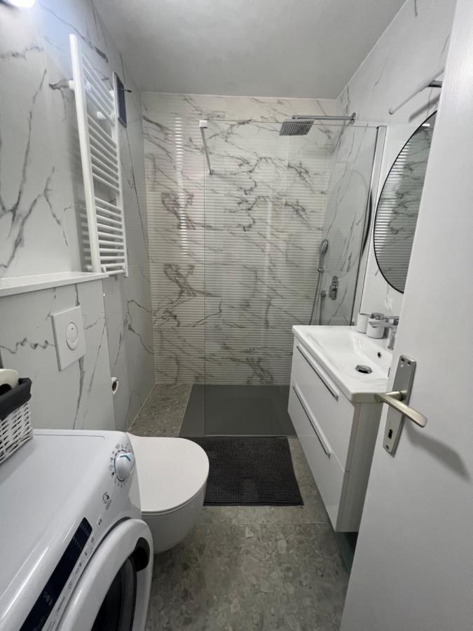 Center Twiggy Apartment Makarska