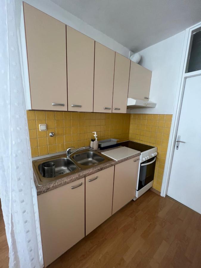 Center Twiggy Apartment Makarska